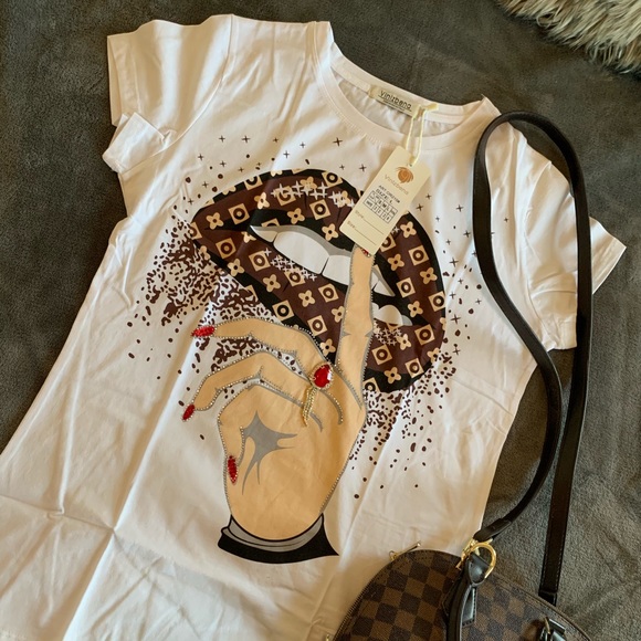 Tops - blouses